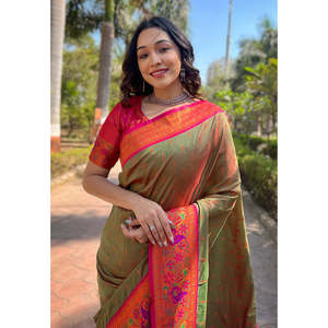 Sari de soirée en soie Paithani Muniya Meenakari tissé à la main avec des fils Zari, vert, de la marque Elite Weaves - Product Image 2
