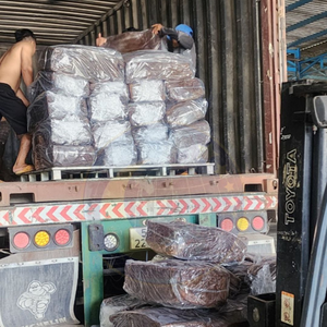 Servicio de Corte Industrial de Láminas de Caucho de Látex Natural Modelo 3 NGOC CHAU, Fábrica en Binh Phuoc, Vietnam, para Pisos y Cintas Transportadoras - Product Image 6