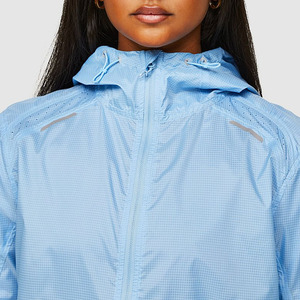 Veste de sport active imperméable à fermeture éclair noire personnalisable pour femmes, taille plus, longue, à capuche, coupe-vent pour la salle de sport, à porter en été et en hiver - Product Image 5