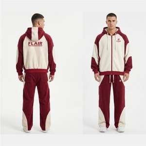 Conjunto Deportivo de Felpa Borgoña para Hombre, Sudadera con Capucha y Pantalones Jogger con Logotipo Personalizado, Paneles en Contraste, Estilo Urbano, Dos Piezas - Product Image 1