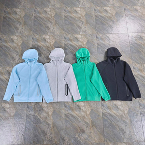 Sudaderas con Capucha Unisex de Talla Regular Personalizadas, Conjuntos Deportivos para Hombre, Logotipo Personalizado de tu Marca, Sudadera con Capucha Estilo Urbano, Conjunto Deportivo para Hombre - Product Image 6