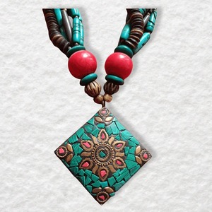 Collier Pendentif Mosaïque Coquillage Meher Rang, Bijoux Ethniques Bohèmes pour Femme, Léger, Disponible à la Vente en Gros - Product Image 5