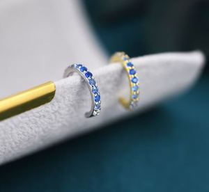 Manchette d'oreille saphir bleu ombré en argent sterling ou or, sans perçage, boucles d'oreilles minimalistes, manchette d'oreille bleue en CZ - Product Image 6