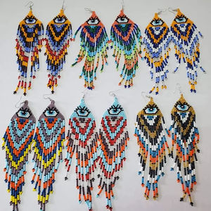 Pendientes de Cuentas de Vidrio Artísticas para un Estilo Creativo y Moderno que Agrega una Personalidad Única y un Toque Vibrante al Look - Product Image 1