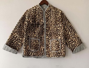 เสื้อแจ็คเก็ตโบโฮผ้าฝ้ายลายเสือดาวแบบควิลท์สองด้าน ระบายอากาศได้ดี เป็นมิตรกับสิ่งแวดล้อม ทำด้วยมือ - Product Image 2