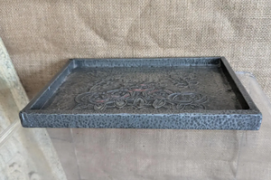 Bandeja Rectangular Decorativa de Aluminio, Bellamente Hecha a Mano con Acero Inoxidable de Alta Calidad para Servir y Decorar - Product Image 3