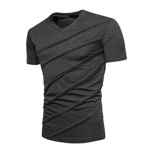 T-shirt homme premium en tissu polyester 100% haute qualité, respirant et à séchage rapide, avec votre propre design. Fabriqué au Pakistan. - Product Image 3