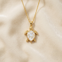 Collier en laiton plaqué or avec pendentif tortue de mer fait main en nacre et pierre, serti clos, motif animal marin, vente en gros