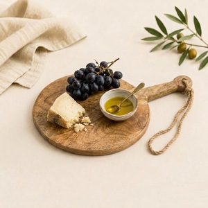 Planche à découper ronde en bois de manguier, artisanale, de qualité supérieure, avec poignée, durable, pour légumes et viande, pour la cuisine à domicile - Product Image 5