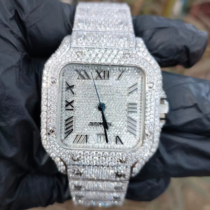 Reloj Cuadrado de Lujo Plateado con Incrustaciones de Moissanita VVS, Esfera Plateada Completamente Pavimentada, Números Romanos, Brazalete de Acero Inoxidable, Reloj para Hombre - Product Image 1