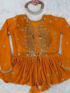 Lehenga Choli indien à imprimé floral orange avec dupatta brodé, tenue de mariage traditionnelle pour femmes - Product Image 6