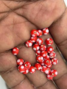 Cuentas Redondas Sueltas de 8mm de Color Rojo Skunk Premium para la Elaboración de Joyas, Pulseras, Collares y Manualidades - Product Image 3