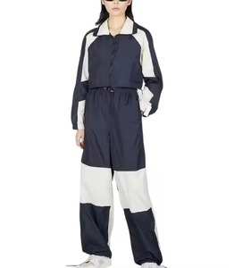 Premium Quality Women's Green Windproof <b>Zip</b> <b>Hooded</b> Windbreaker and Shorts Tracksuit Set 2026 Wholesale 2 Piece Solid Pattern - Product Image 1