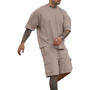 Ensemble d'été personnalisable style vieilli unisexe, t-shirt vintage délavé à l'acide et short pour homme et femme - Product Image 5