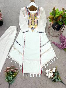 Salwar Kameez en coton Khadi blanc, tenue ethnique indienne embossée, robe à franges pour femmes, tenue de soirée, séchage rapide, toutes saisons - Product Image 6