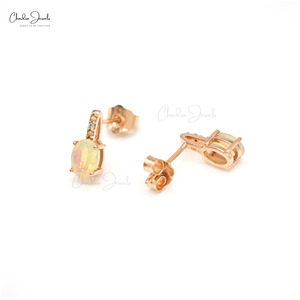 ผู้จัดจำหน่ายขายส่ง ต่างหูโอปอลทรงรีขนาด 6x4 มม. ประดับเพชรในทองคำขาว 14k พร้อมจัดส่ง - Product Image 2