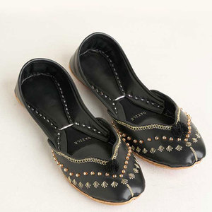 Chaussures Khussa pour femmes de qualité supérieure, design unique, semelle antidérapante, dessus en similicuir, options personnalisables en stock - Product Image 1