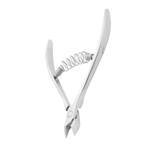 EXPERT-91 Coupe-ongles tendance 9 mm à pointe flèche, coupe-ongles et cuticules à pointe acérée pour usage professionnel - Product Image 4