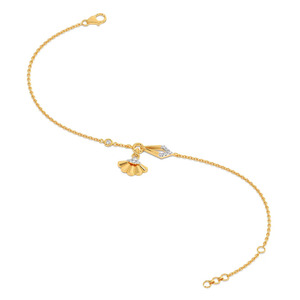 Bracelet à breloques en forme de flèche avec chaîne en or jaune et motif géométrique sculpté au centre - Product Image 3