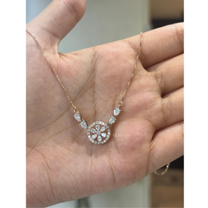 Collar Exclusivo con Diamante Cultivado en Laboratorio de Corte Pera de 1.10 Ct, Certificado IGI, Halo Floral, Oro de 14K, Regalo de Boda, Joyería Fina de Lujo para Fiestas - Product Image 3