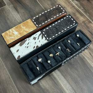 2025 vente chaude de luxe à la main en cuir de vachette velours bijoux et boîte à bagues concepteur organisateur d'affichage pour les femmes mallette de rangement - Product Image 5