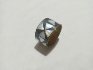 Anillos para Servilletas de Latón y Concha Marina con Metal al por Mayor - Hechos a Mano en India - Duraderos - Ecológicos - Product Image 4