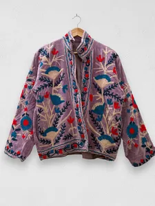Chaqueta Bomber Bordada a Mano en Terciopelo Lavanda para Unisex, Otoño/Invierno, Estilo Vintage Boho, con Bordado Floral Suzani en Hilo de Algodón - Product Image 1