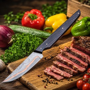 Couteau de cuisine artisanal en acier Damas forgé à la main, lame de 4 à 5,5 pouces, finition satinée, manche en résine, ambidextre - Product Image 5