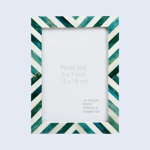Cadre photo de luxe en os incrusté, design artisanal - Product Image 2