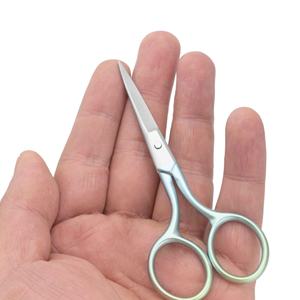 Ciseaux de toilettage professionnels multi-usages 4-en-1 en acier inoxydable, tranchants, pour droitiers, pour sourcils, poils du visage, barbe et moustache - Product Image 4