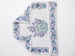 Serviette de table carrée en coton moderne personnalisée, imprimée de motifs floraux, écologique, 80x120cm, lavable et réutilisable, pour la maison et l'hôtel - Product Image 3