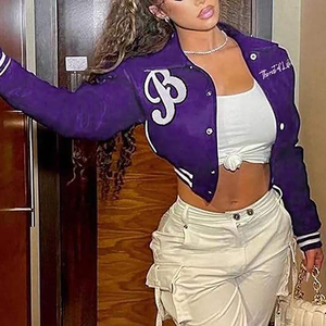 Nouvelle Arrivée : Vestes Courtes de Baseball et de Collège pour Femmes en Laine – Blousons Varsity Crop Top pour Équipes Féminines - Product Image 3