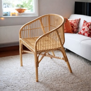 Silla Individual Moderna de Bambú y Ratán con Patas Cónicas, Apilable, Ecológica, para Eventos, Bodas, Jardín y Parque - Product Image 1