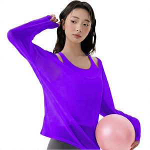 เสื้อโยคะแขนยาวสีขาวสำหรับผู้หญิง ทรงหลวม ผ้าบางโปร่ง ตัดเย็บแบบเว้า ระบายอากาศได้ดี ผลิตจากผ้าสแปนเด็กซ์และโพลีเอสเตอร์ สีพื้น - Product Image 4