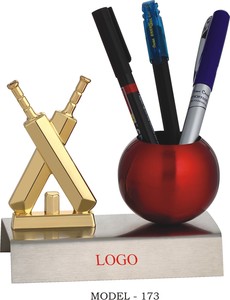 Trophée lettre X plaqué or avec porte-stylo rouge sur base métallique, logo gravé, porte-stylo sur le thème du cricket, articles promotionnels - Product Image 6