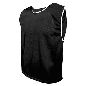 Maillots d'entraînement d'été personnalisés |   Gilet d'entraînement en mesh noir pour le football/soccer |   100% polyester, séchage rapide, respirant, antibactérien, anti-UV - Product Image 2