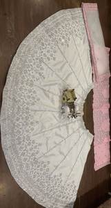 Nouveau concepteur Satin soie lourde broderie Zati et séquence Lahenga avec pièce de chemisier assortie pour vêtements de mariage - Product Image 3