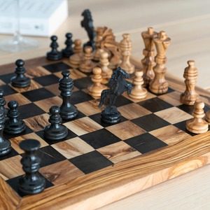 Juego de Ajedrez Decorativo de Madera Ecológica Hecho a Mano de Alta Calidad, Piezas Negras Transparentes, Embalaje Duradero, Juego Elegante - Product Image 6