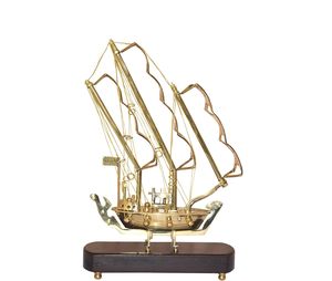 Antique Titanic Brass Ship Showpiece with Wooden Base for Home Office <b>Decoration</b> Nautical <b>Table</b> Decor Vintage Ship Model - Product Image 4