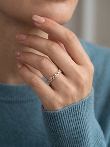 แหวนเพชรโมอิสซาไนต์สั่งทำพิเศษจาก Pragalbh Jewels ดีไซน์หรูหรา วินเทจ ลายดอกไม้ วงแหวนทองคำ สำหรับผู้หญิง ขายส่งเครื่องประดับ - Product Image 6