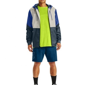 Chaqueta cortavientos para hombre con bloques de color, con capucha, cierre de cremallera, impermeable, transpirable, para deportes al aire libre. - Product Image 3