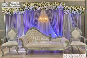 Golden Mehndi Stage Sofa Set <b>for</b> <b>Sale</b> Indian Wedding Italian Style Sofa Set Italian Style Chaise With <b>Chairs</b> <b>for</b> Wedding - Product Image 4