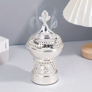 Brûleur à Bakhoor de Luxe Doré Orné avec Base en Treillis Nid d'Abeille et Couvercle Décoratif pour une Parfumerie d'Ambiance Élégante et un Diffuseur d'Arômes - Product Image 5