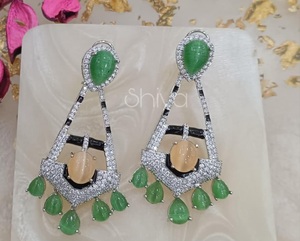 Magnifiques boucles d'oreilles pendantes en laiton plaqué argent avec zircon de qualité supérieure, tendance, pour femmes et filles, à porter pour les mariages et les fêtes - Product Image 5