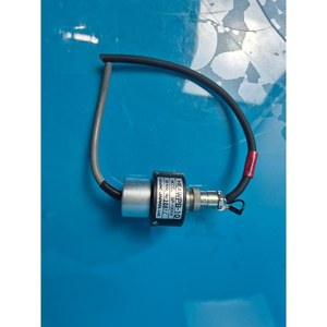 Contrôleur de jauge à vide Pirani Ulvac HEAD WPB-10 GP-1000H d'occasion – Pièces d'équipement semi-conducteur d'époque - Product Image 1