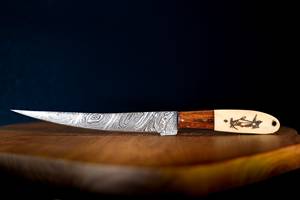 Cuchillo de filetear hecho a mano con hoja de acero de Damasco, mango de madera y funda de cuero, cuchillo para exteriores - Product Image 2