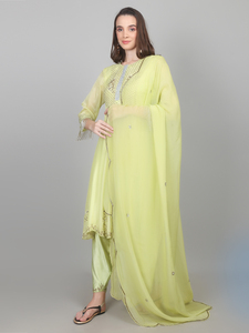 Ensemble de robe Anarkali 3 pièces pour femme, style décontracté, avec broderie Dana, collection ethnique Western Wear, choix intelligent. - Product Image 4