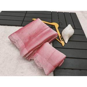 ชุดส่าหรีผ้าไหมติดเพชรเสื้อสีชมพู - Product Image 1