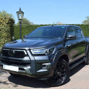 ENVÍO INMEDIATO Camioneta Hilux Industrial 2021, Transmisión Automática, Motor Turbo, Asientos de Plástico y Cuero, Faros LED - Product Image 1