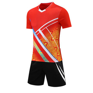 Ensemble de maillot de football pour homme, col en V rouge, imprimé géométrique, short en polyester à séchage rapide, uniforme sportif toutes saisons - Product Image 1